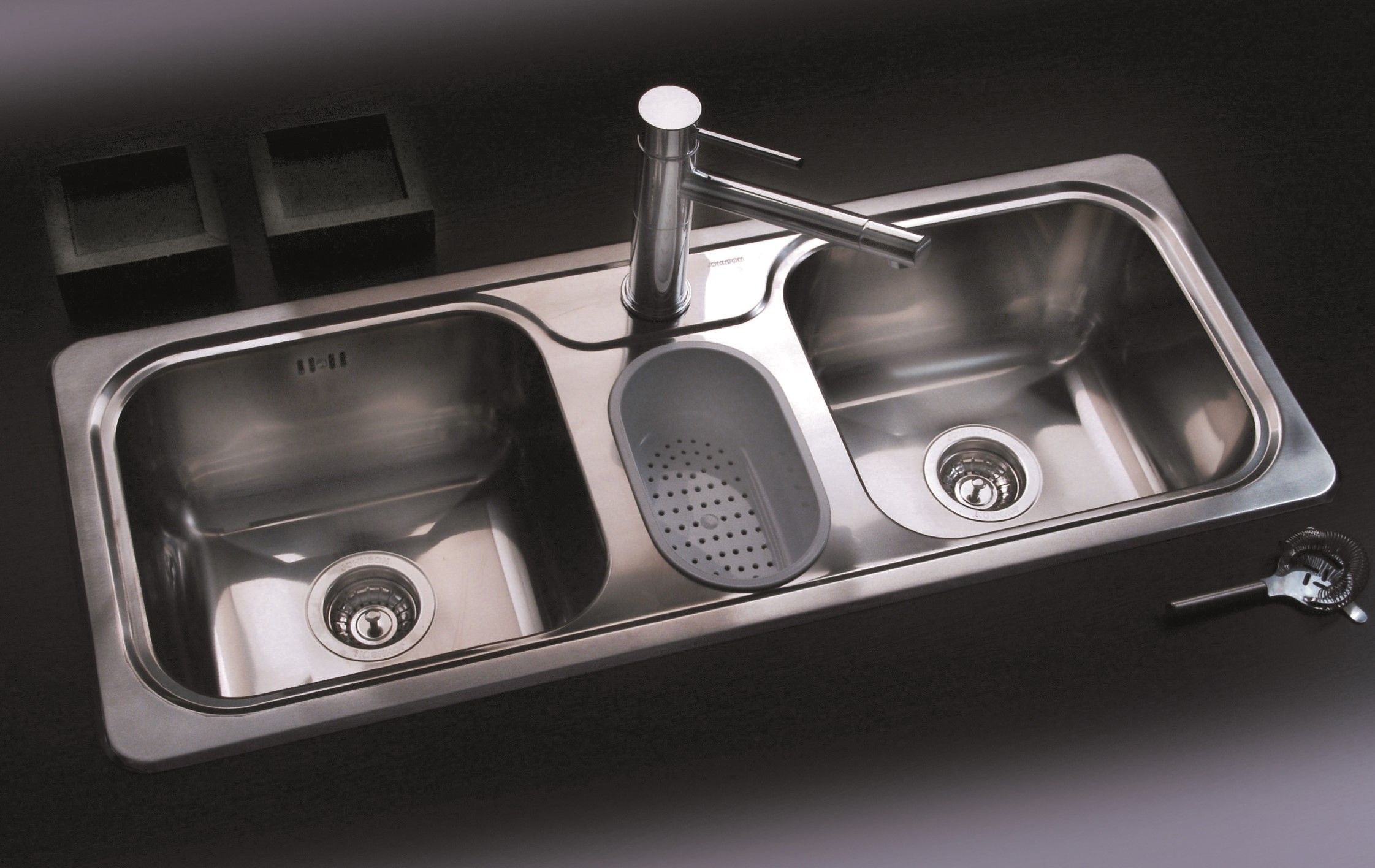 JOHNSON – CAPIABS – PILETIN EN ABS - Imagen 2