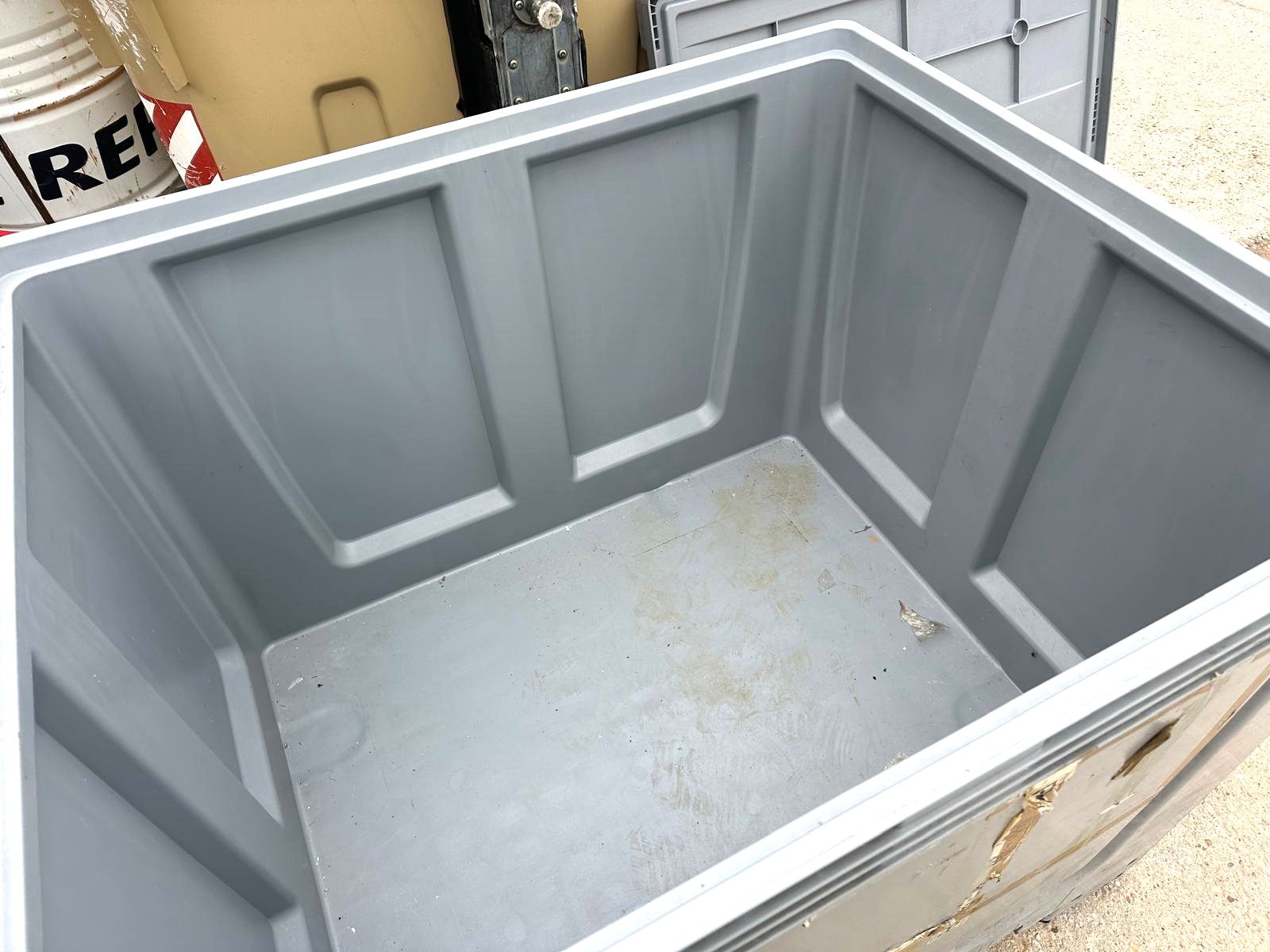 Contenedor de PVC - Imagen 7